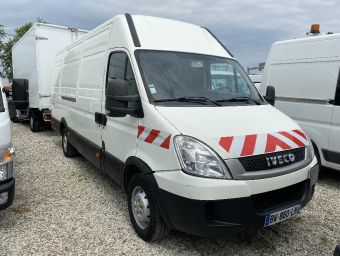 <strong>IVECO DAILY</strong><br/>35S11 L4H2